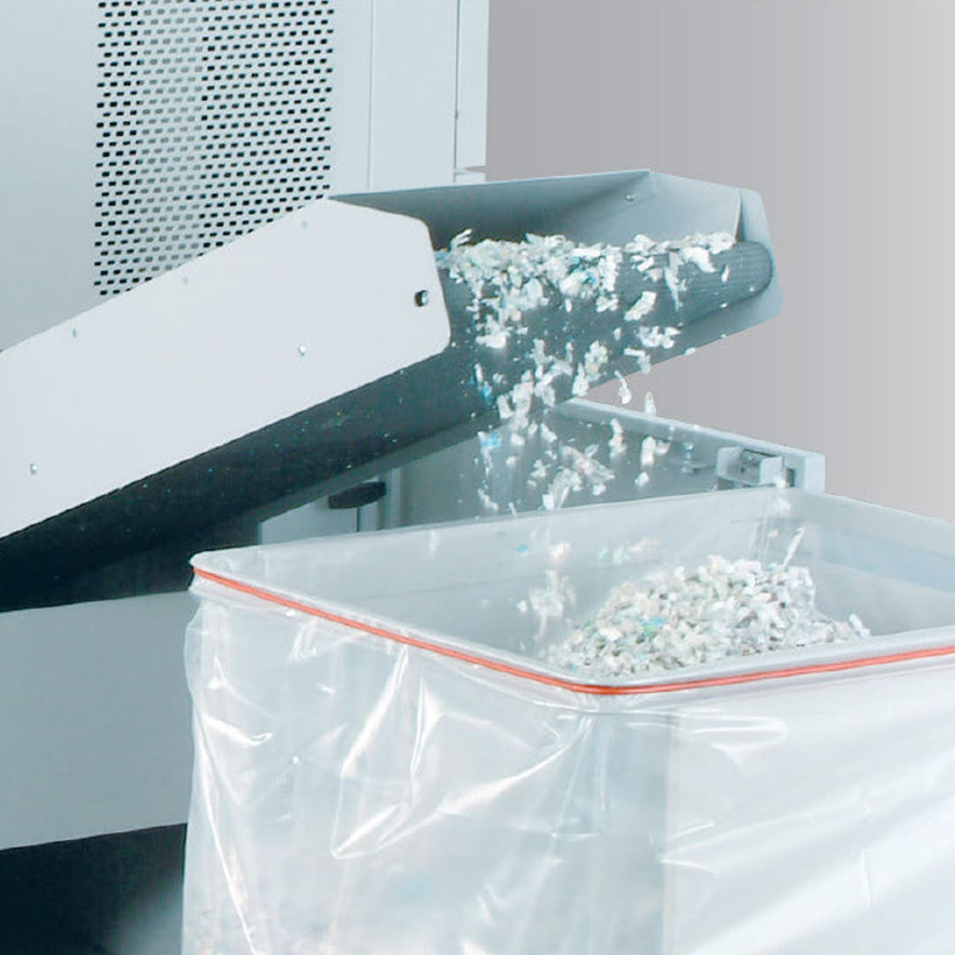 ideal 5009-2 cc_5009-3 cc grossmengen-aktenvernichter-transportbandsystem ideal 5009-2 cc_5009-3 cc grossmengen-aktenvernichter- ansicht des transportbandsystems mit einem schnittguttwagen