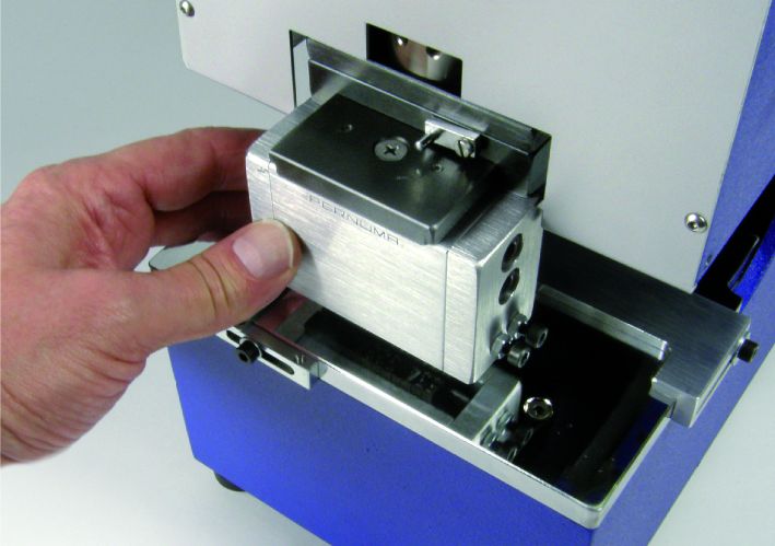 Schnellwechselvorrichtung für Nummerier-Prägemaschinen von PERNUMA der Serie Metallprint E/ES