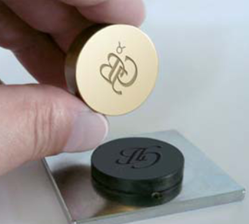 Ober- und Unterstempel für PERNUMA MICROSET Ober- und Unterstempel für PERNUMA MICROSET