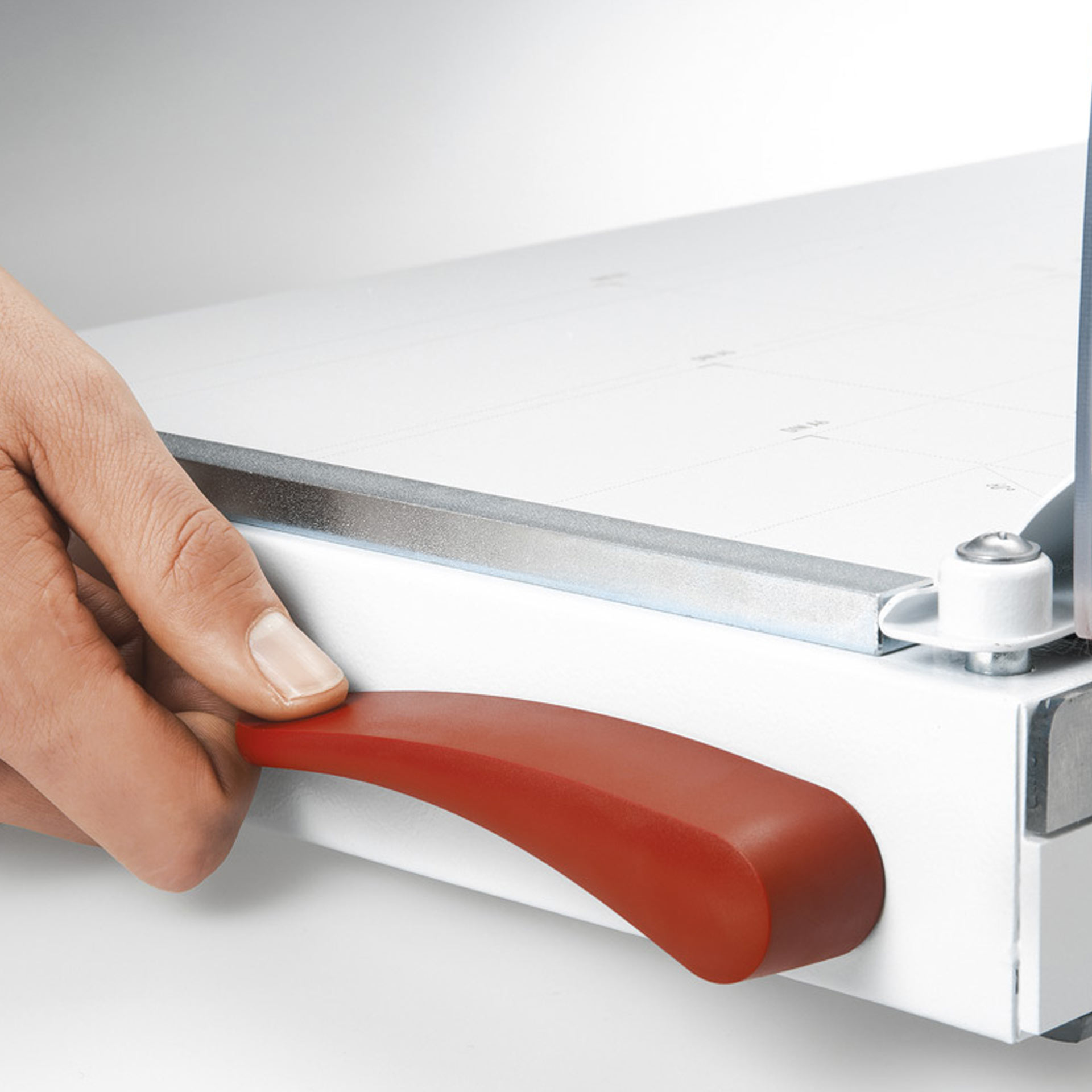 ideal 1046 hebelschneider-ansicht der easy-lift funktion ideal 1046 hebelschneider, ansicht der easy-lift funktion für leichtes anheben