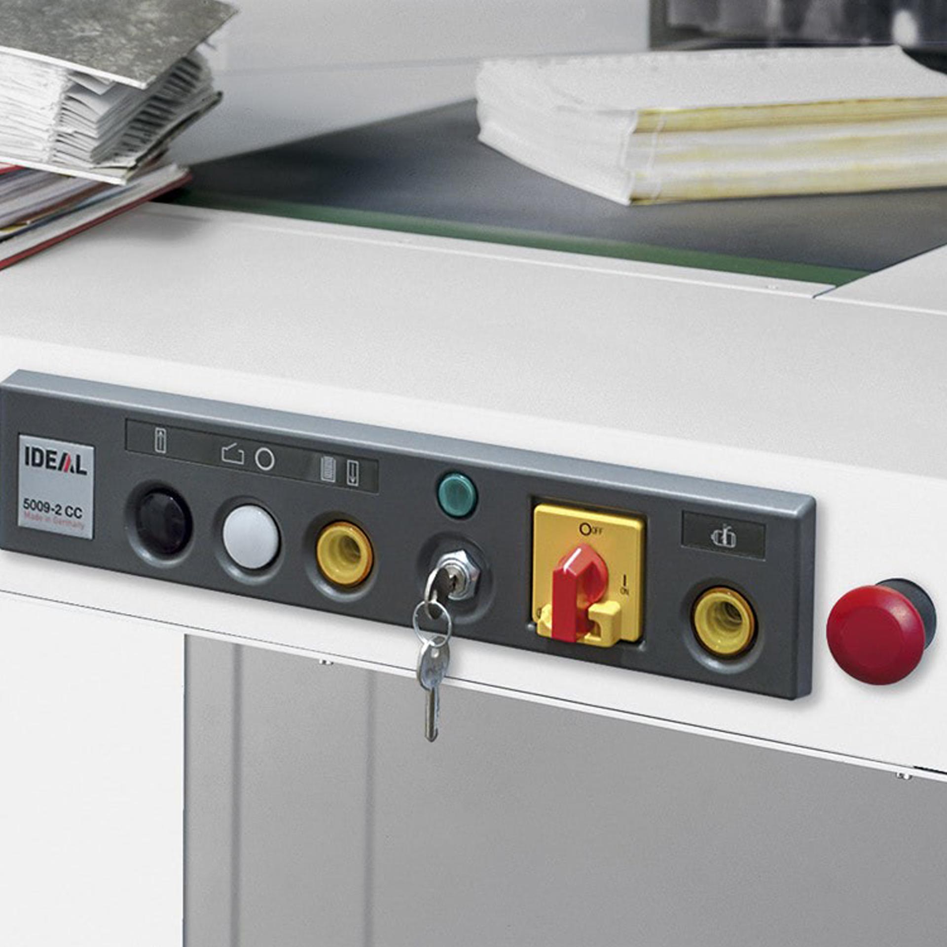 ideal 5009-2-CC_5009-3 cc grossmengen-aktenvernichter-bedienfeld ideal 5009-2-CC_5009-3 cc grossmengen-aktenvernichter-ansicht auf das bedienfeld