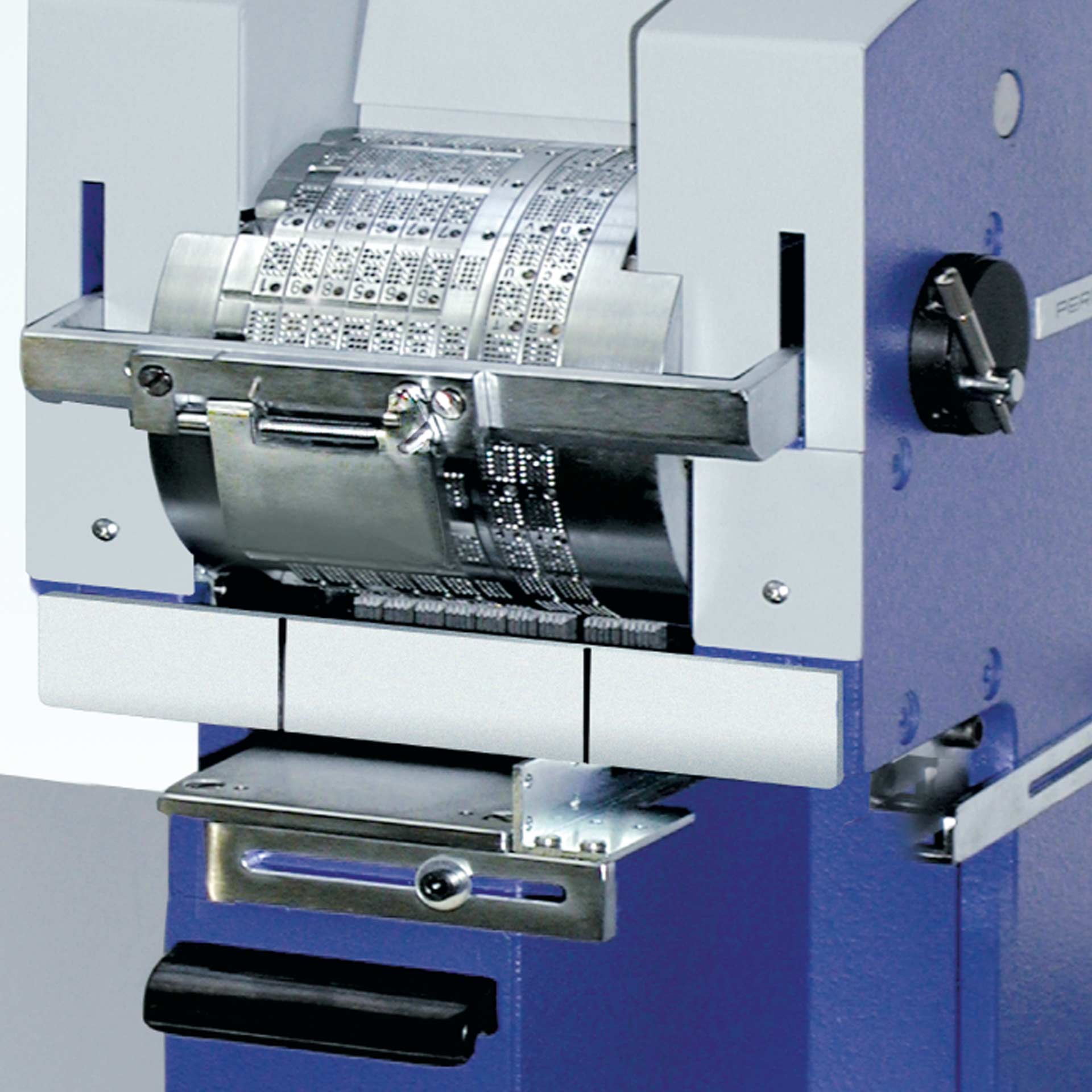 PERNUMA PERFOSTAR ES Perforiermaschine Frontal PERNUMA PERFOSTAR ES Perforiermaschine Frontalansicht