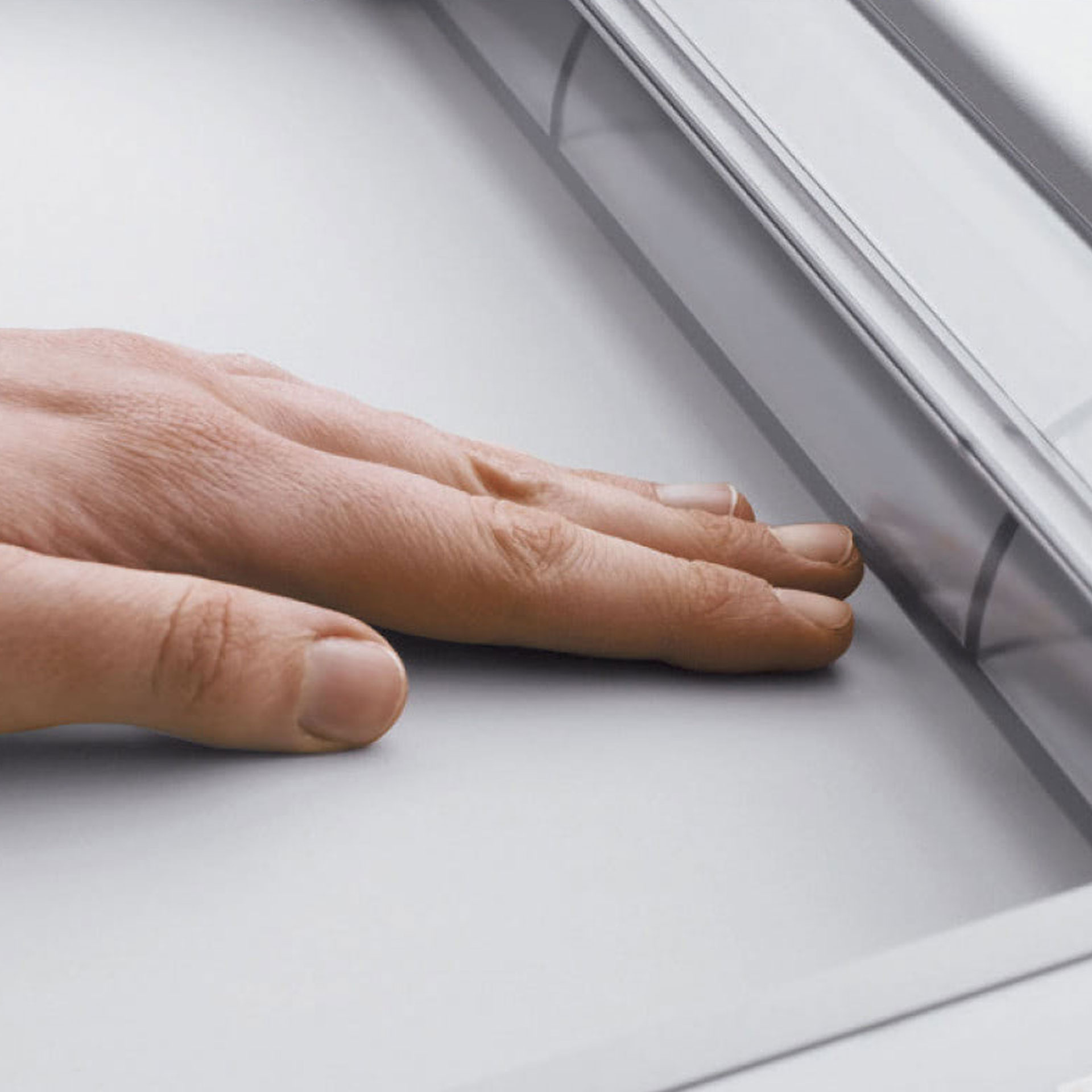 ideal 4005-darstellung schutz der sicherheitsklappe ideal 4005, darstellung vom schutz der sicherheitsklappe mit einer Hand