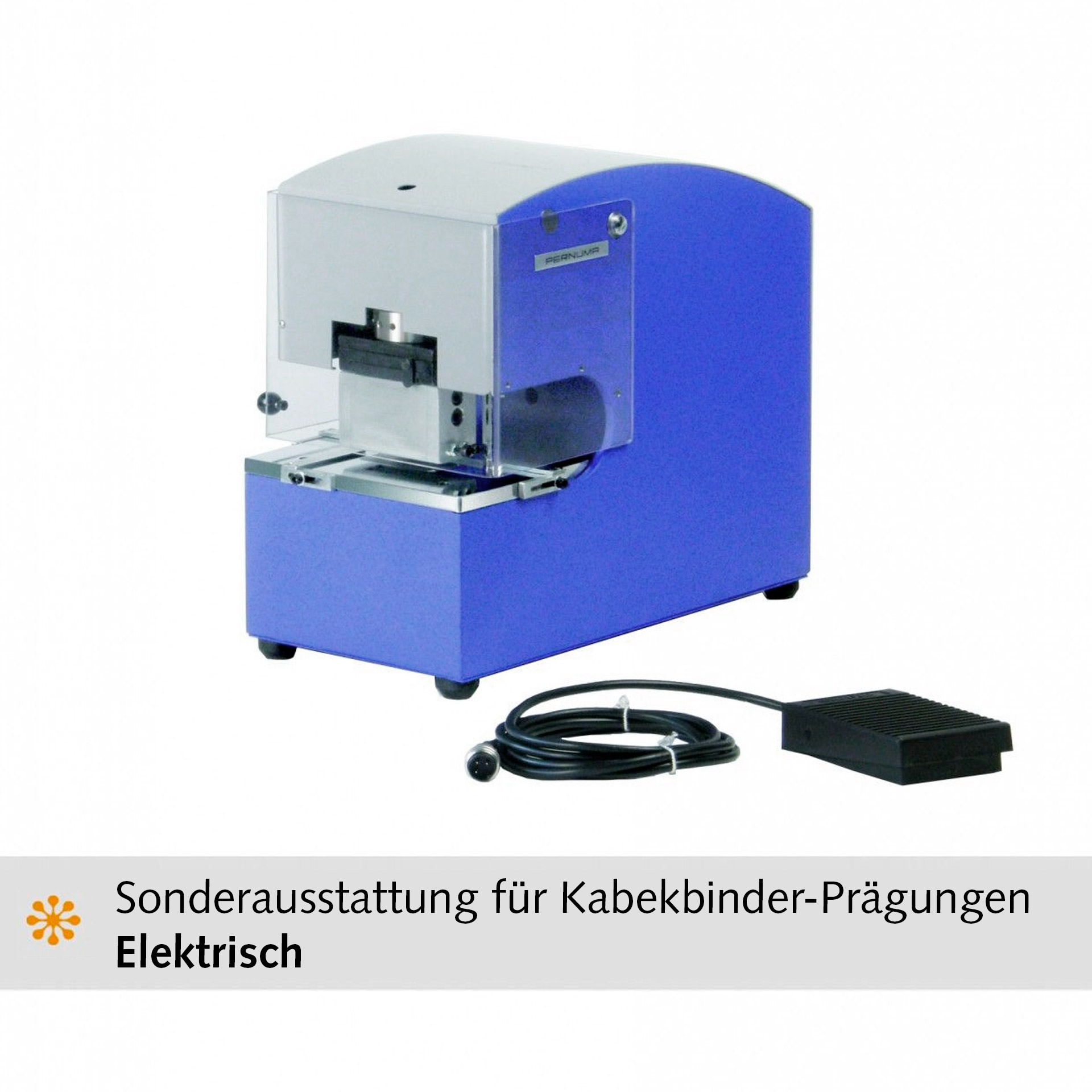 PERNUMA METALLPRINT E für Kabelbinderprägung in schräger Vorderansicht: blau-graues Gehäuse mit transparenter Abdeckung vor dem Prägebereich. Davor liegen ein schwarzer Fußschalter und sein Kabel.