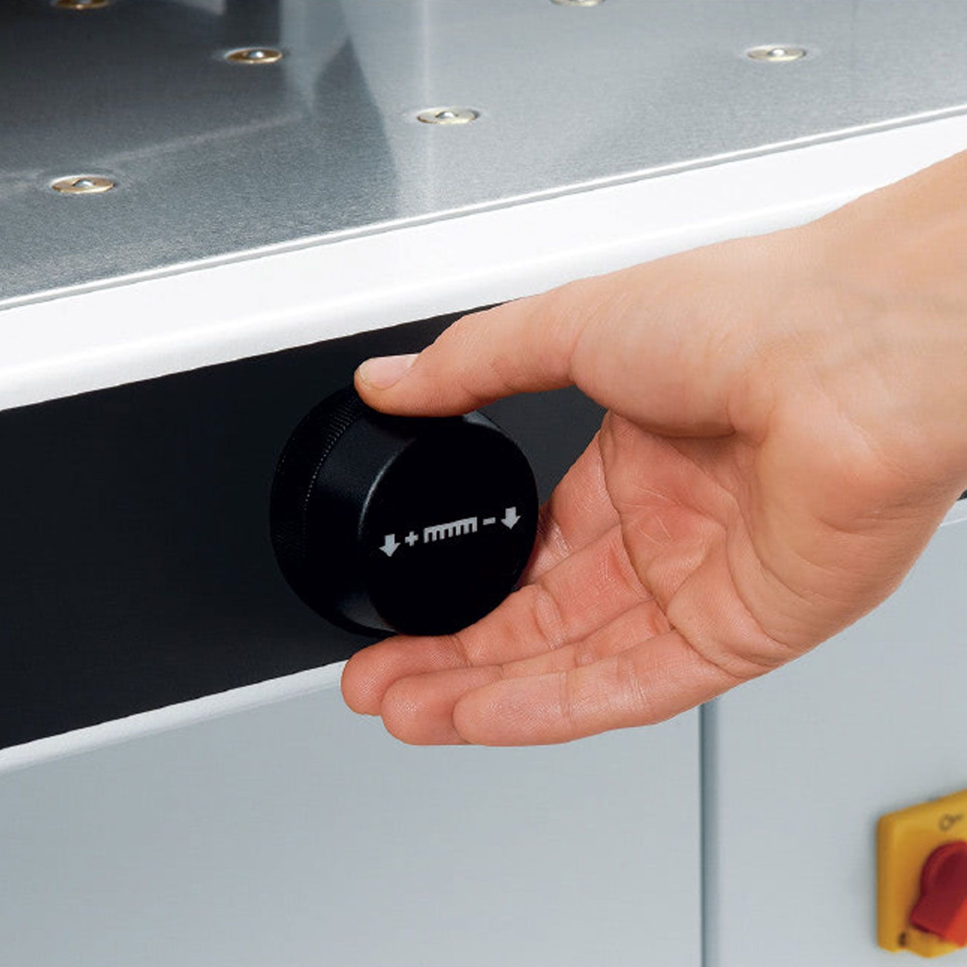 IDEAL 5560 Stapelschneider - elektronisches Handrad IDEAL 5560 Stapelschneider - elektronisches Handrad